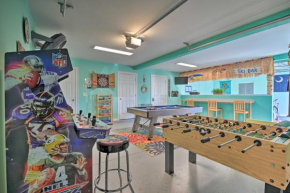 Resort Hideaway with Game Room in Surfside Beach!